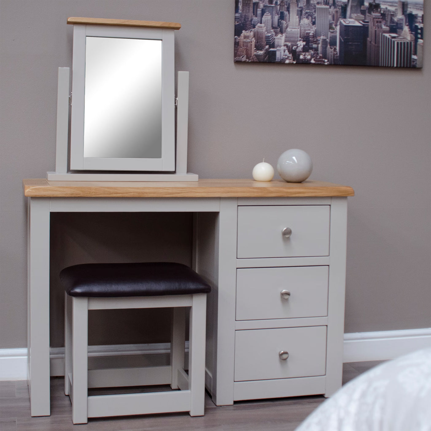 Diamond Dressing Table & Stool