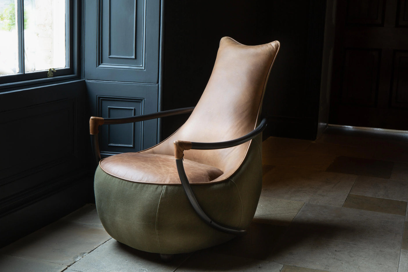 Apache Chair in Leather