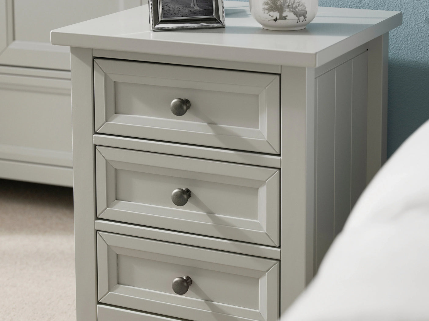 Maine 3 Drawer Bedside - Black - MAI151